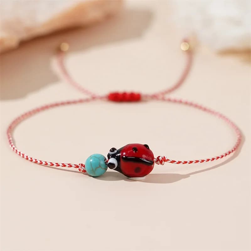 Delicato braccialetto con perline di rame e turchese sintetico a forma di coccinella per donna, grazioso braccialetto intrecciato fatto a mano, accessori gioielli, regali.