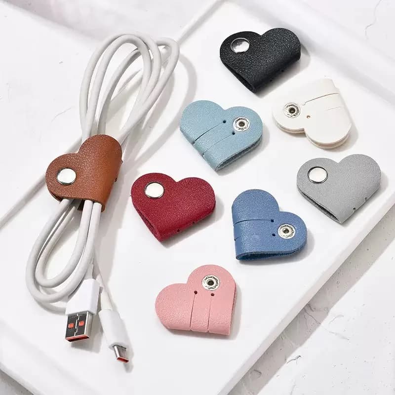 Organizzatore Multifunzionale in Pelle PU per Cavi Telefonici, Clip a Forma di Cuore per Cavi e Auricolari