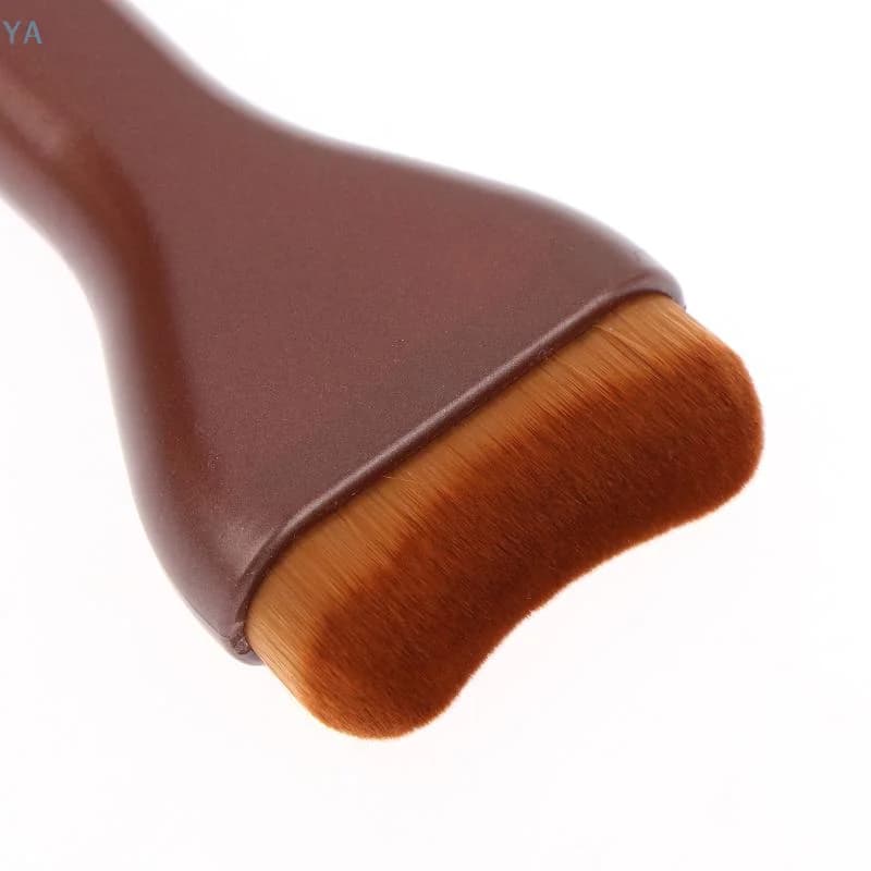 Tongue-shaped makeup brushes for contouring, tan, liquid foundation, cream, blush, soft bristles, multipurpose makeup tool
