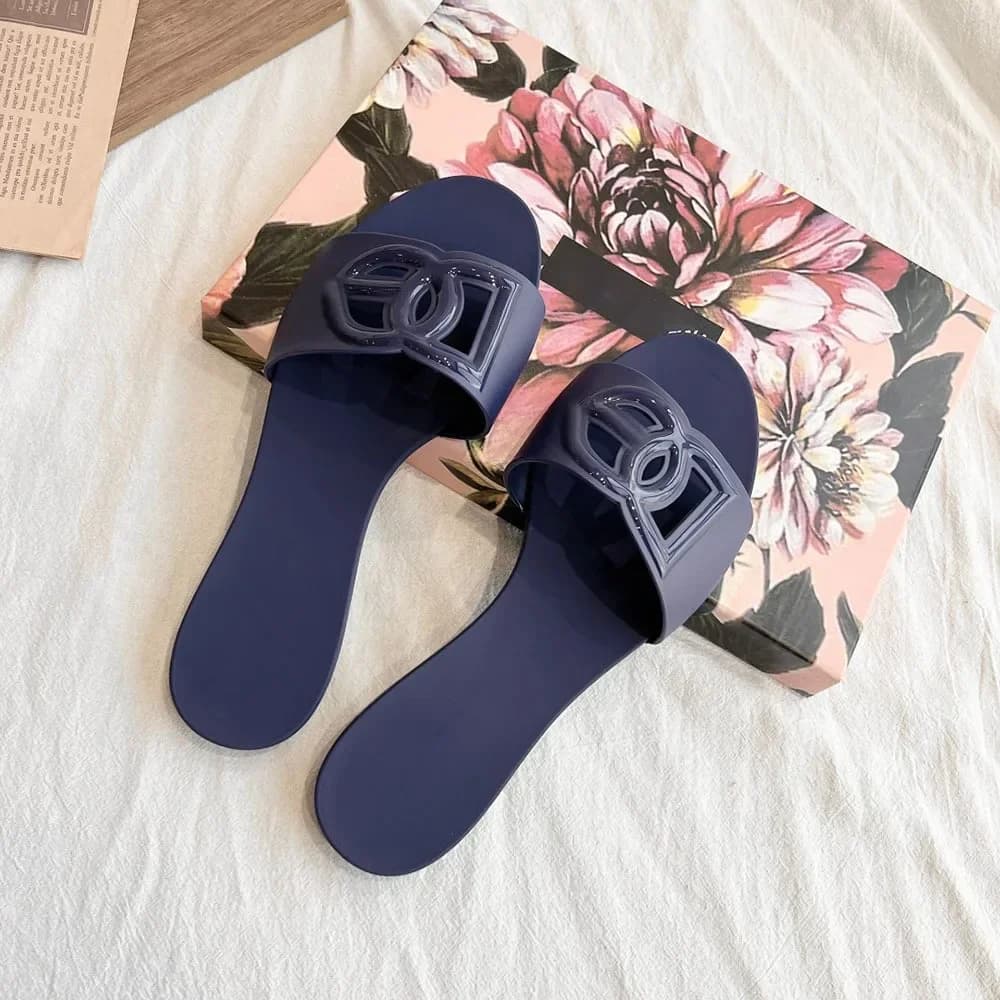 Nuove Ciabatte Casual Versatili e alla Moda per Vacanze al Mare, Collezione Primavera 2026
