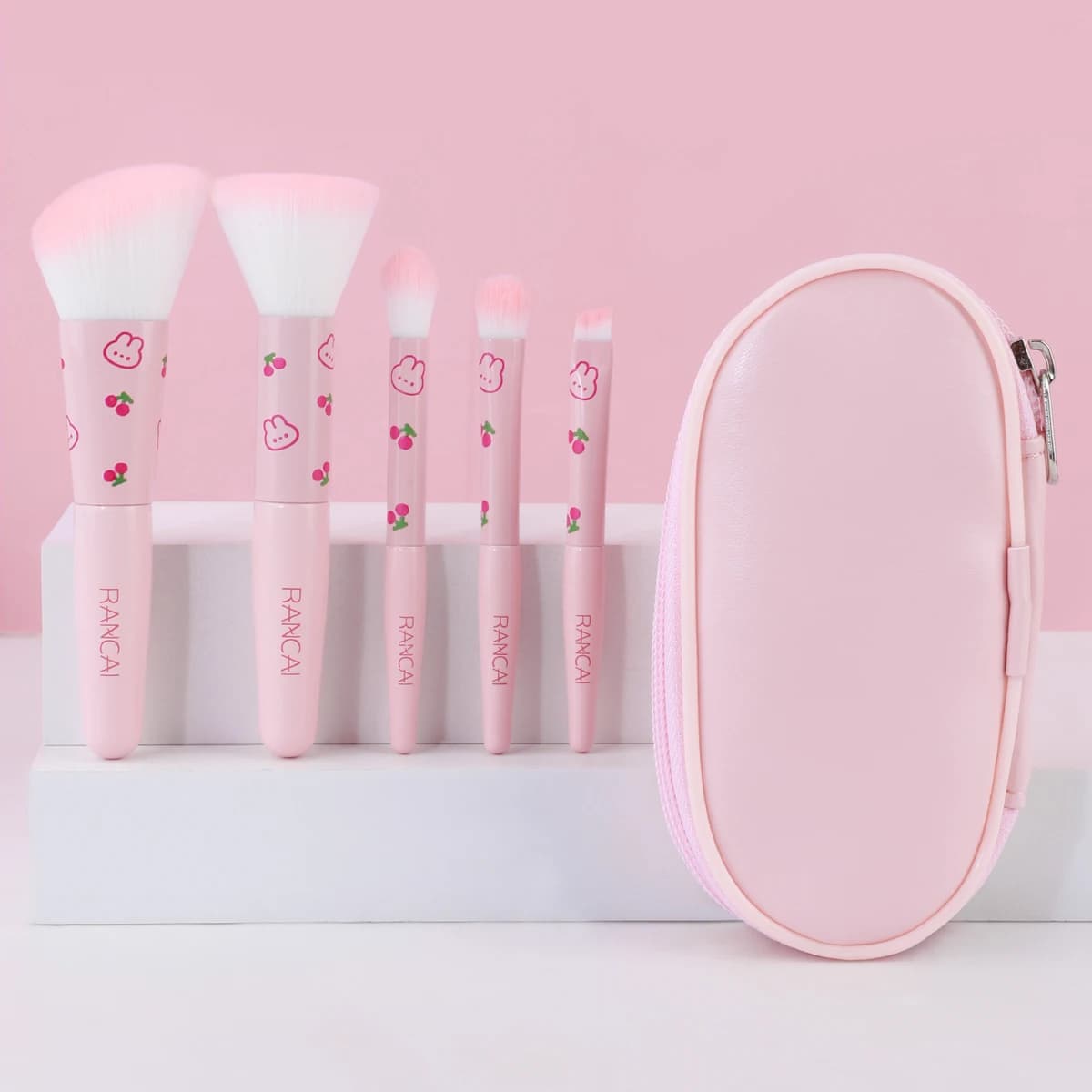 Set of 5 Compact Makeup Brushes with Case, Premium Brushes for Impeccable Application of Fondotinta, Blush and Umbrella, Beauty Tools