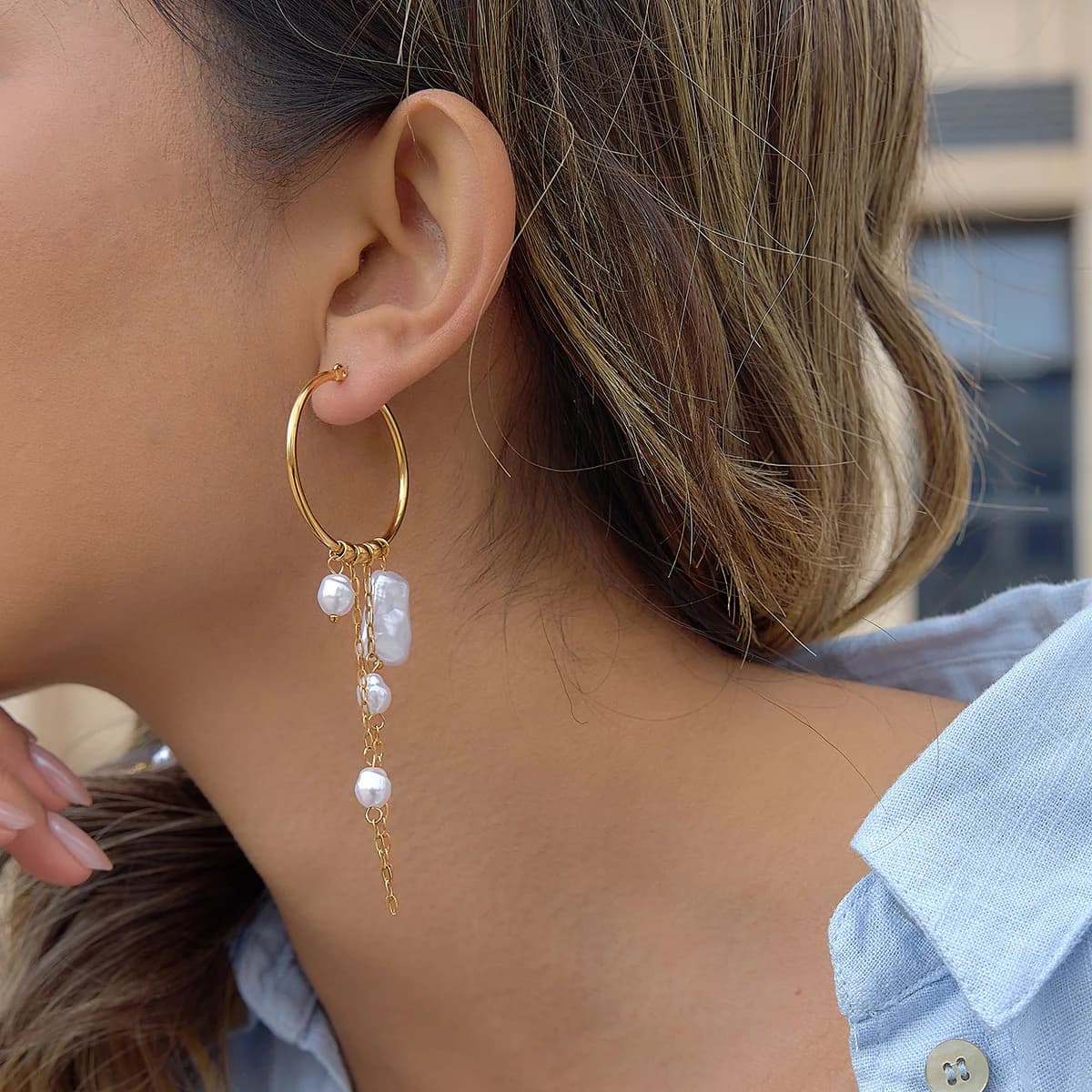 Chic Baroque Pearl Fringe Hoop Earrings Gold Plated Long Chain Drop Earrings for Women Modern Wedding Party Accessories Jewelry