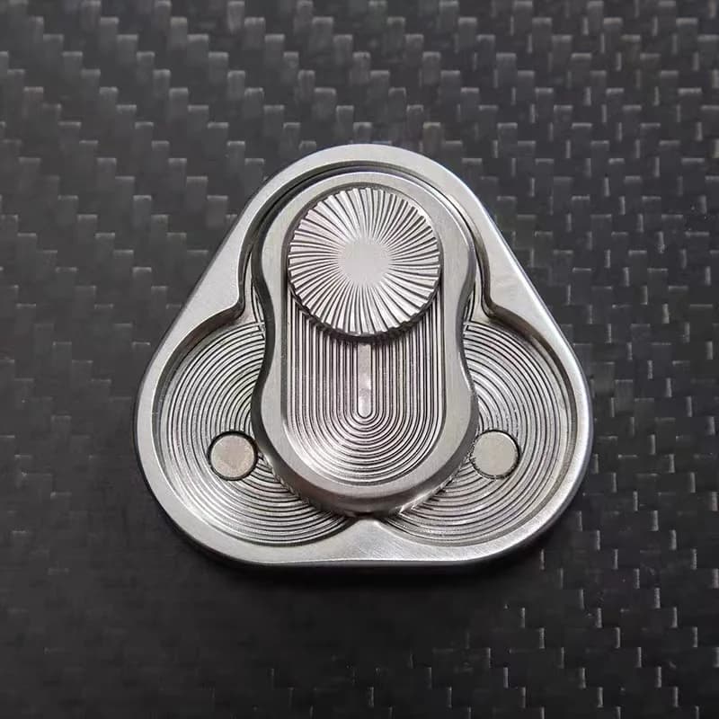 Triangolo magnetico Fidget Slider per adulti EDC Metallo Fidget Toy Spinner a mano per autismo Giocattoli sensoriali Ansia Sollievo dallo stress per un