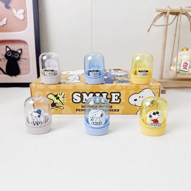 30pcs/Set Snoopy Double-Hole Portable Mini Pencil Sharpener For Students, Office School Aesthetic Stationery Supplies Wholesale