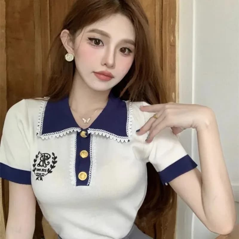 T-shirt lavorata a maglia con diamanti ricamati Top a maniche corte Estate Donna Bottoni con risvolto Camicia da golf Cappotti in maglia sottile T-shirt dal design slim fit