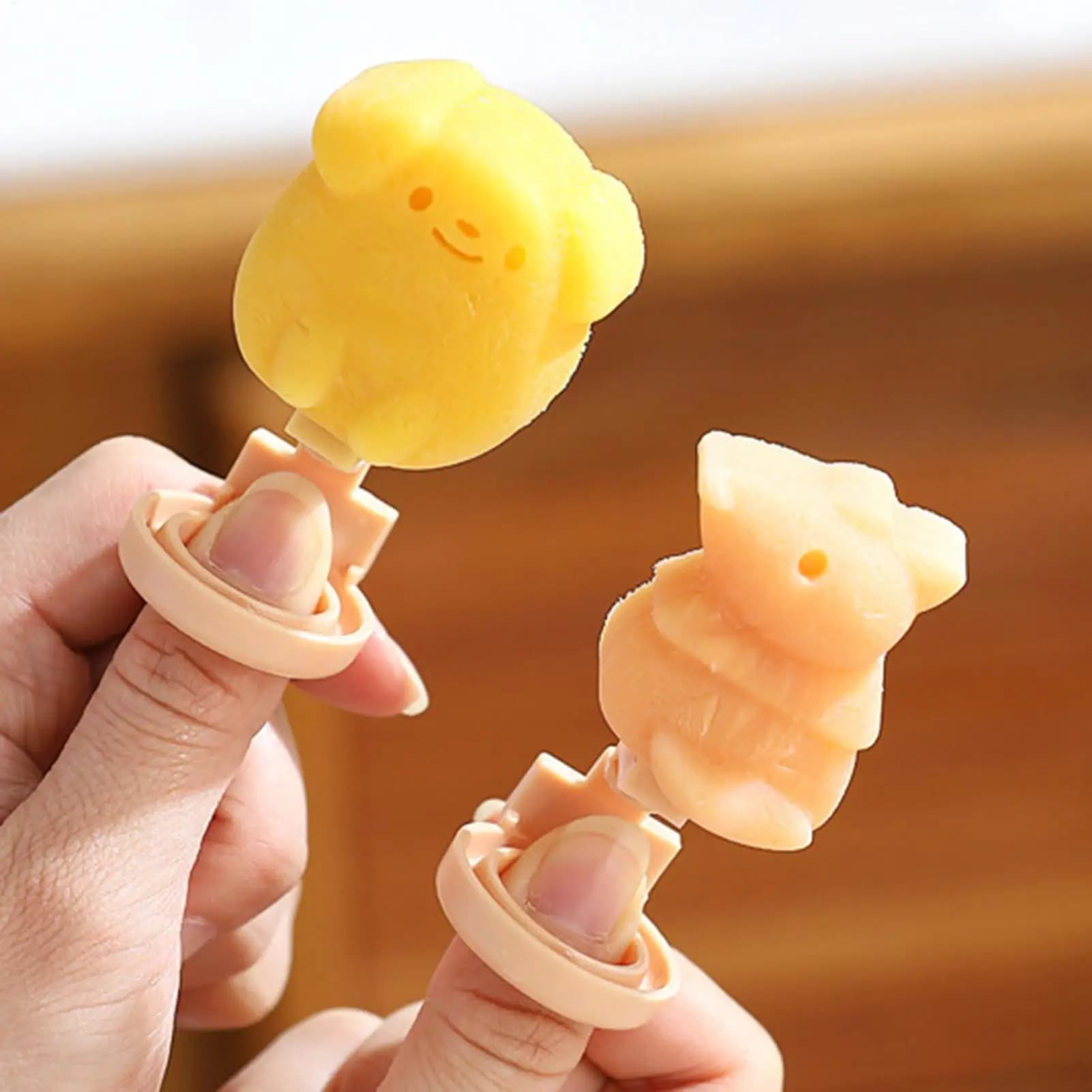 Stampo per gelato Cartoon Stampo riutilizzabile a rilascio facile con coperchio Congelatore fatto in casa Tratta Stampo pop per frutta Lecca-lecca Budino Yogurt