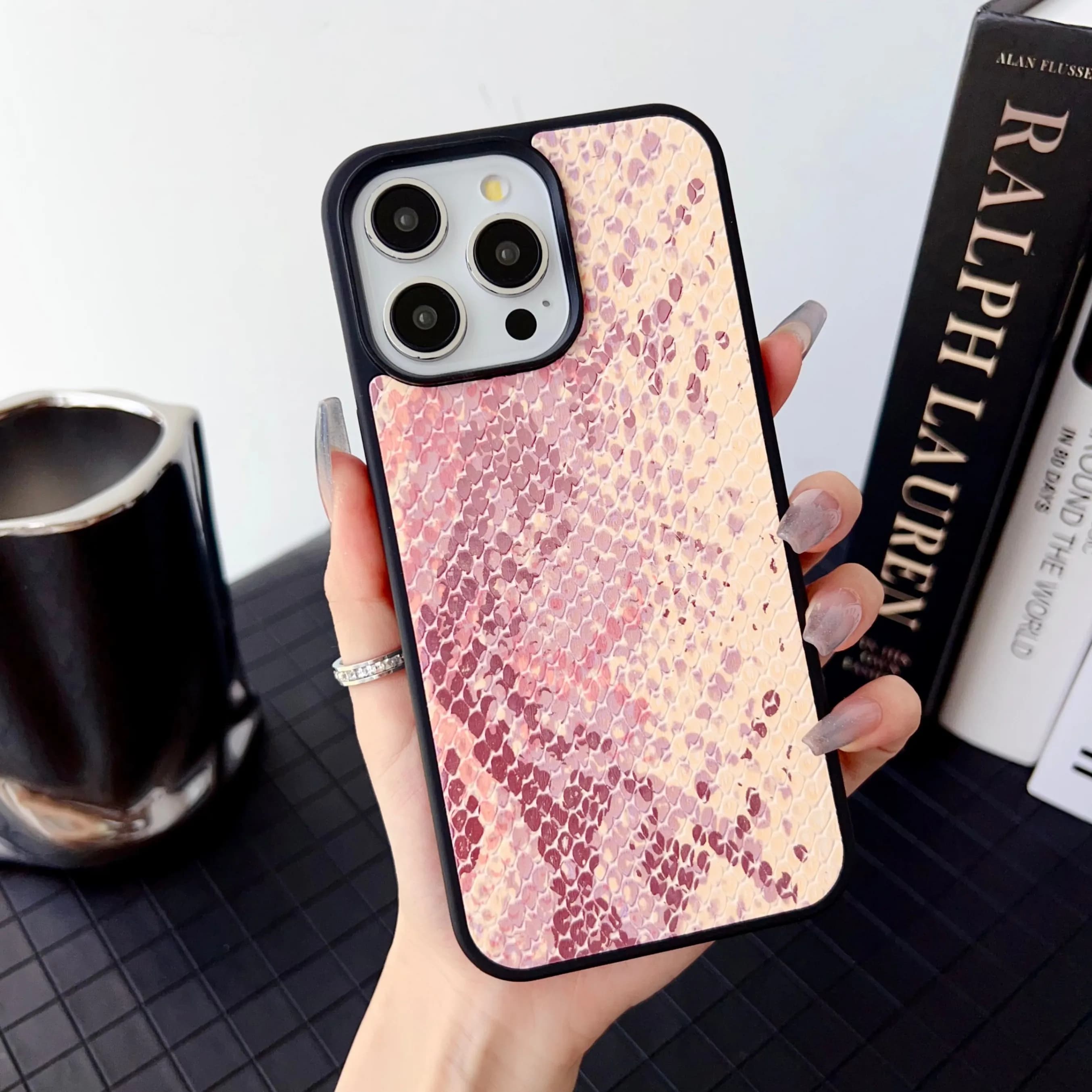 Custodia per telefono in pelle di serpente per iphone 17 16 15 14 plus 13 12 11 pro max cover Custodia in pelle di lusso funda con stampa in oro carcasa