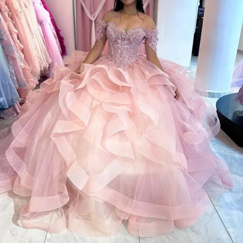 Abiti Quinceanera rosa personalizzati con spalle scoperte Applique in cristallo di tull Volant in pizzo Vestido De 15 Quinceanera