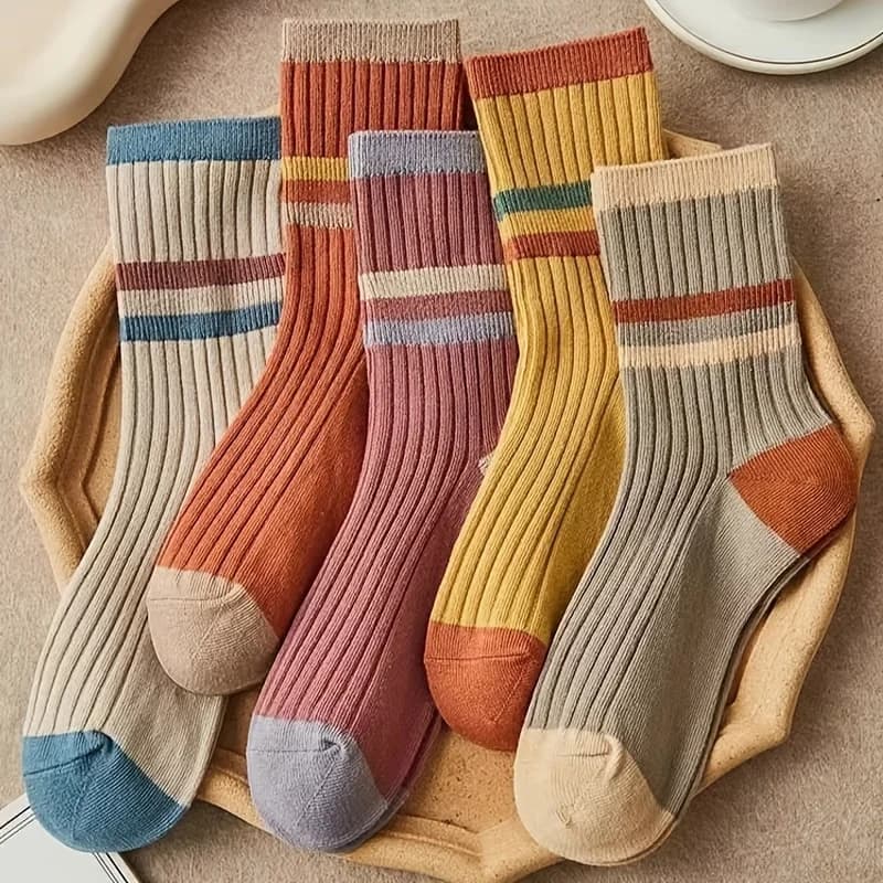 5 pairs of colored striped socks, mid-length socks casual, comfortable and warm, suitable for autumn and winter