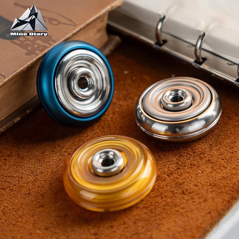 Ciambella EDC Mini Fidget Gyro Metallo Moda Coltello Ciondolo Collana Ciondolo Strumento ADHD Per Adulti Alleviare Il Rilassamento Fidget Spinner Giocattoli