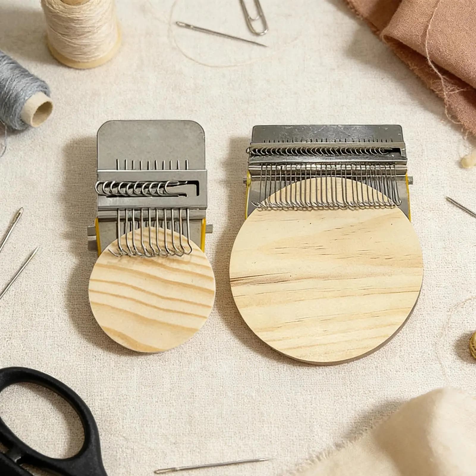 Knitting Tools For Mending Clothes and Jeans Small Frame Hand Tapestry Wood Loom Weaving Frame Small Loom Darning Machine