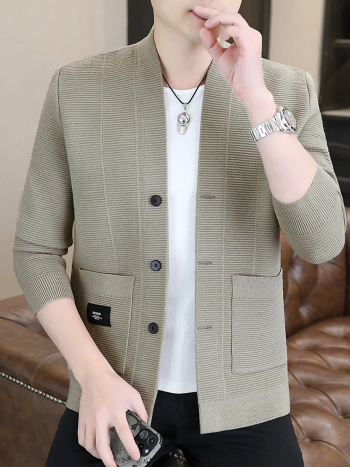Nuovo Cardigan Aperto in Maglia da Uomo per l'Autunno, Giacca Maglione Giovanile Monocolore con Bottoni, Cappotto in Filato Senza Collo a Scollo a V Lungo
