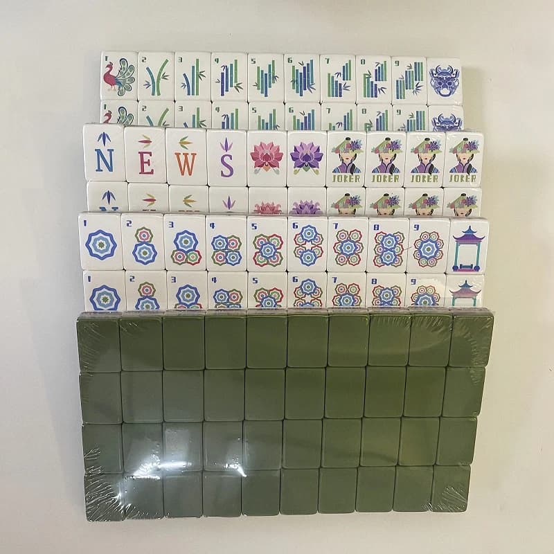Set Mahjong Americano da 160 Tessere, Tessere Mahjong in Acrilico a 4 Strati, Gioco da Viaggio, Regalo Ideale per Feste in Famiglia e Tempo Libero Quotidiano