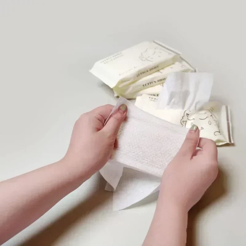 Disposable Face Towel Soft Dry Wet Wipes Facial Tissue Paper Individual Pocket Travel Beauty Square Makeup Remover Wipes