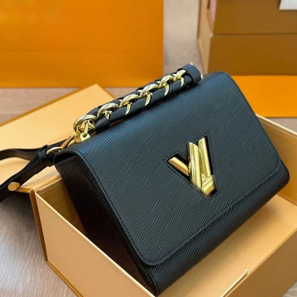 Borsa a Tracolla in Vera Pelle con Chiusura a V, Pochette Nera, Borsa a Catena da Donna 50282