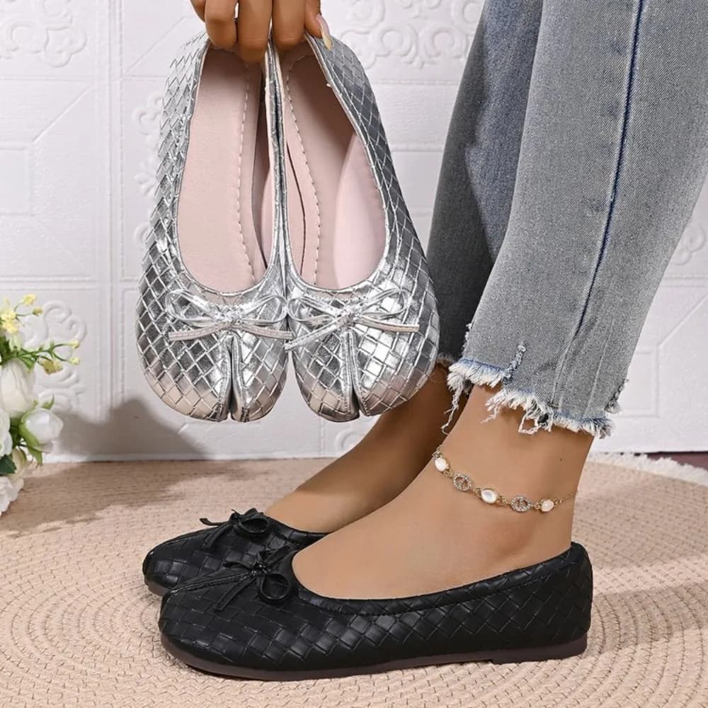 Mocassini piatti estivi da donna con fiocco, stile Tabi Ninja, a punta di maiale, ciabatte pigre, scarpe a zoccolo di cavallo, con punta divisa