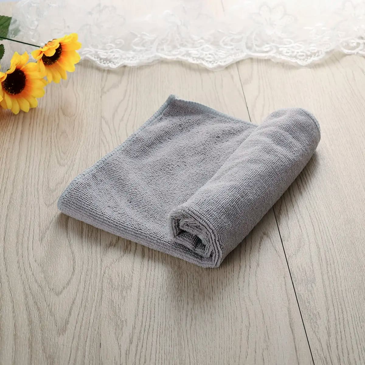 Set di 7 Panni in Microfibra 40x40cm Ultra Assorbenti per Lucidatura, Ceratura e Asciugatura, Grigio, Morbidi e Resistenti per Auto e Moto