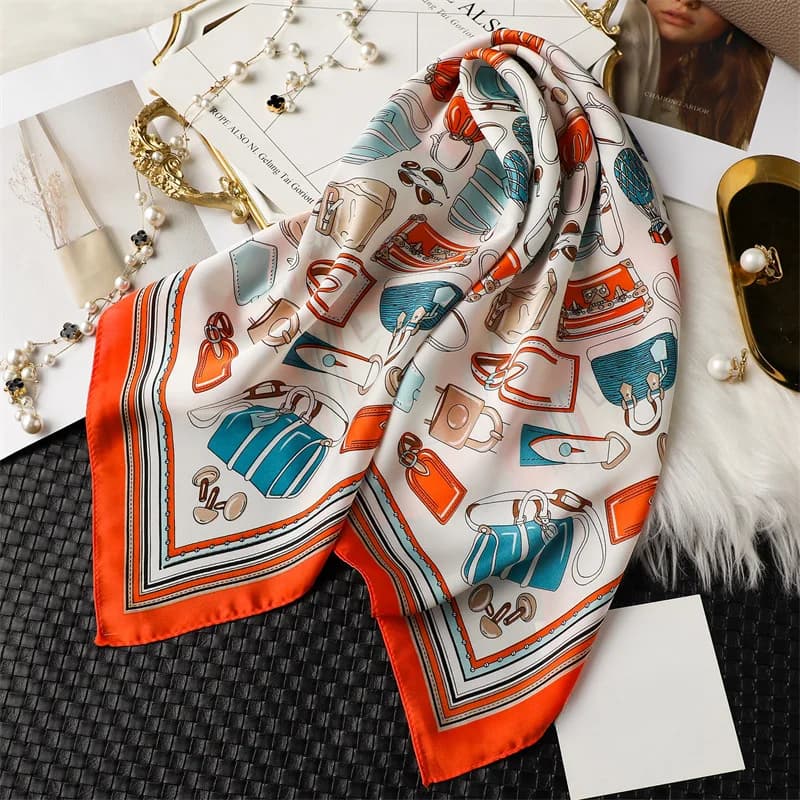 Fazzoletto da collo per il tempo libero primavera/estate 70 * 70 cm Sciarpa quadrata Traspirante Imitazione seta Hijab Scialle con stampa di moda da donna
