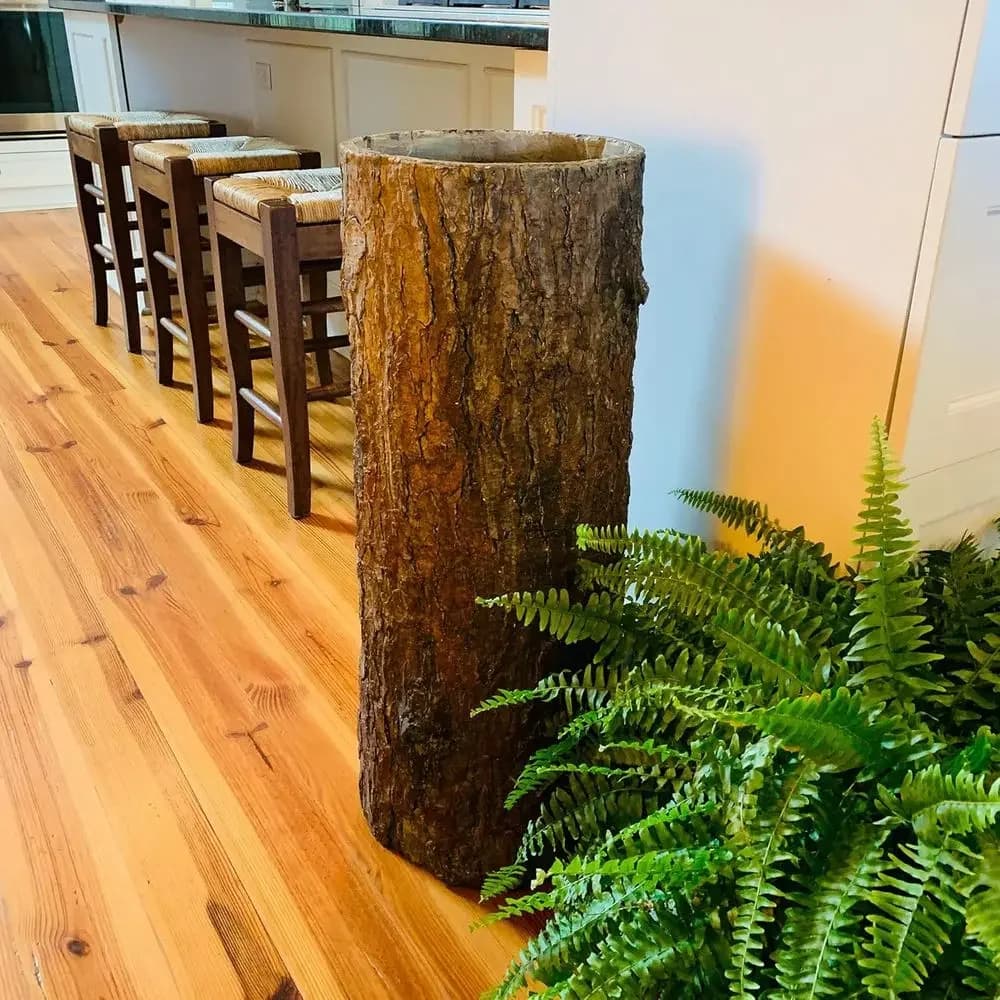 Cestino per Rifiuti in Stile Tronco d'Albero Rustico: Bidone della Spazzatura dal Design Autentico