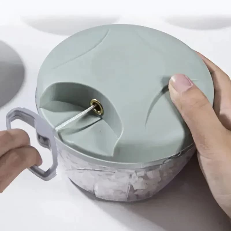 Tritatutto Manual per Aglio e Verdure 500/900ML, Affettatrice e Frullatore per Frutta, Tritacarne e Gadget da Cucina