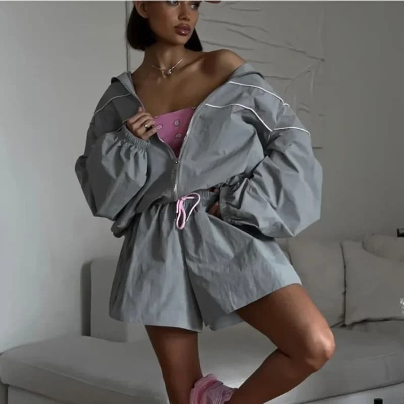 Pantaloncini sportivi da donna estivi in due pezzi Set Y2K Giacca ampia con cerniera a maniche lunghe con cappuccio Cappotto Pantaloncini a gamba larga Completi Tuta
