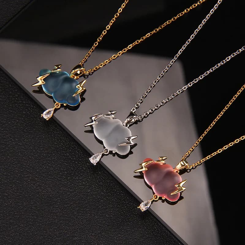 Collana a Nuvola con Design Avanzato a Tre Punti, Ciondolo a Goccia, Gioiello in Acciaio al Titanio, Collana con Catena a Osso per Donna