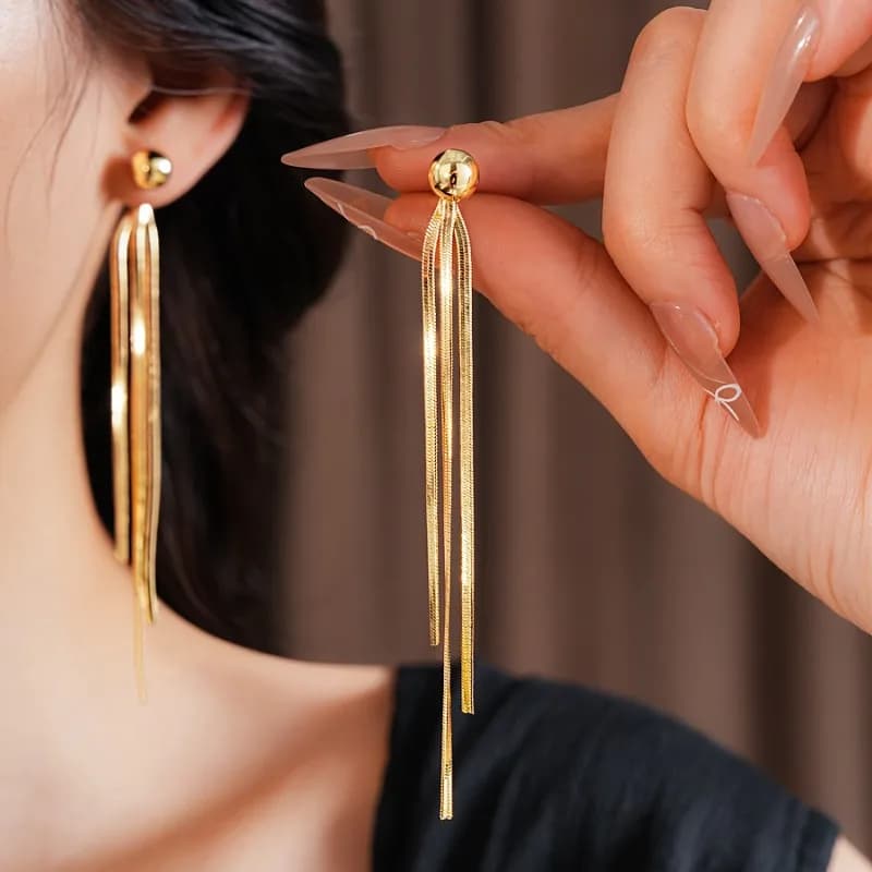 Orecchini da donna con catena a serpente piatta dorata - Ciondolo lungo con nappa, gioielli minimalisti in acciaio inossidabile per l'arredamento quotidiano delle feste