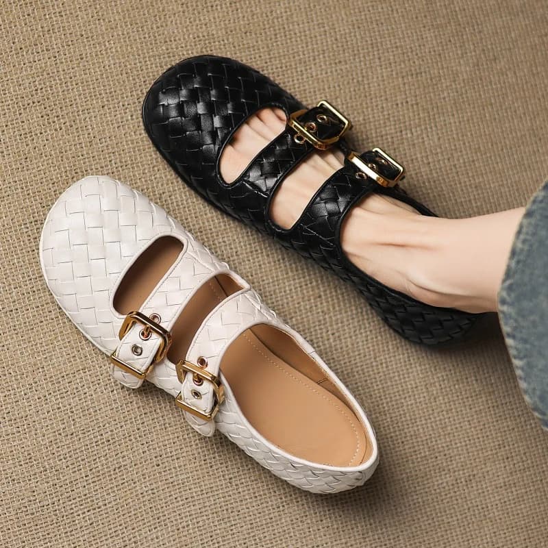 2025 new women's shoes woven cow belt buckle with round head, high height, low heel, flat bottom, shallow mouth large size shoes