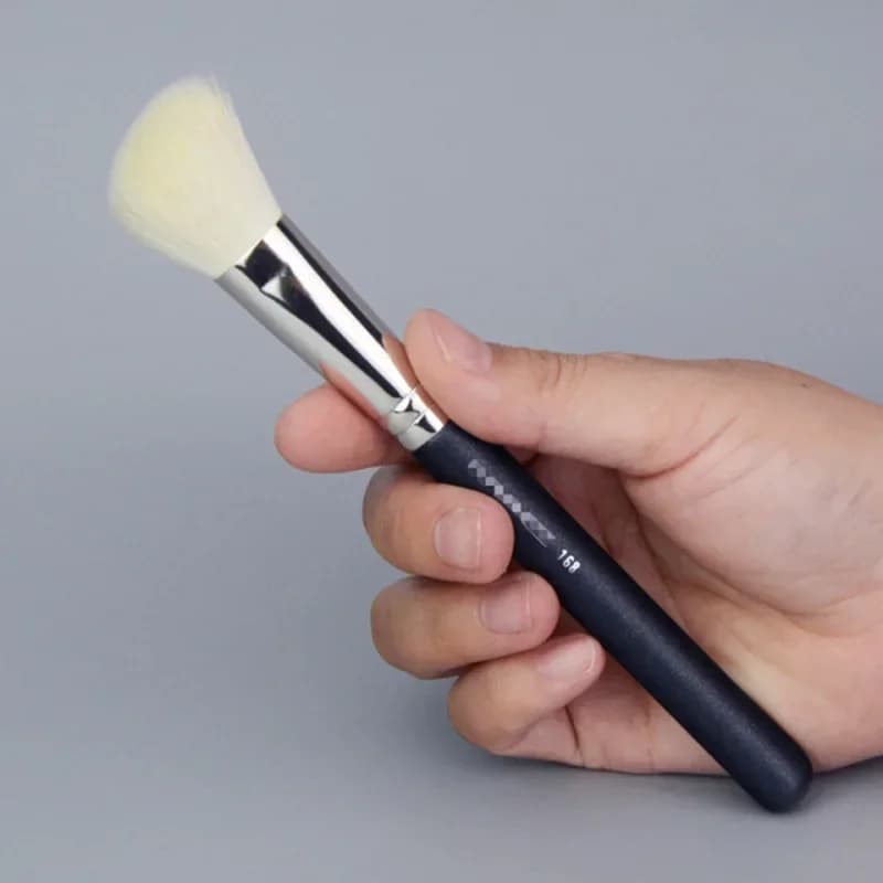 Angled Blush Brush Goat Hair Make up Cream Blush Brush Eye Shadow Blending Contour Makeup Brushes Cosmetic Makeup Tools M168
