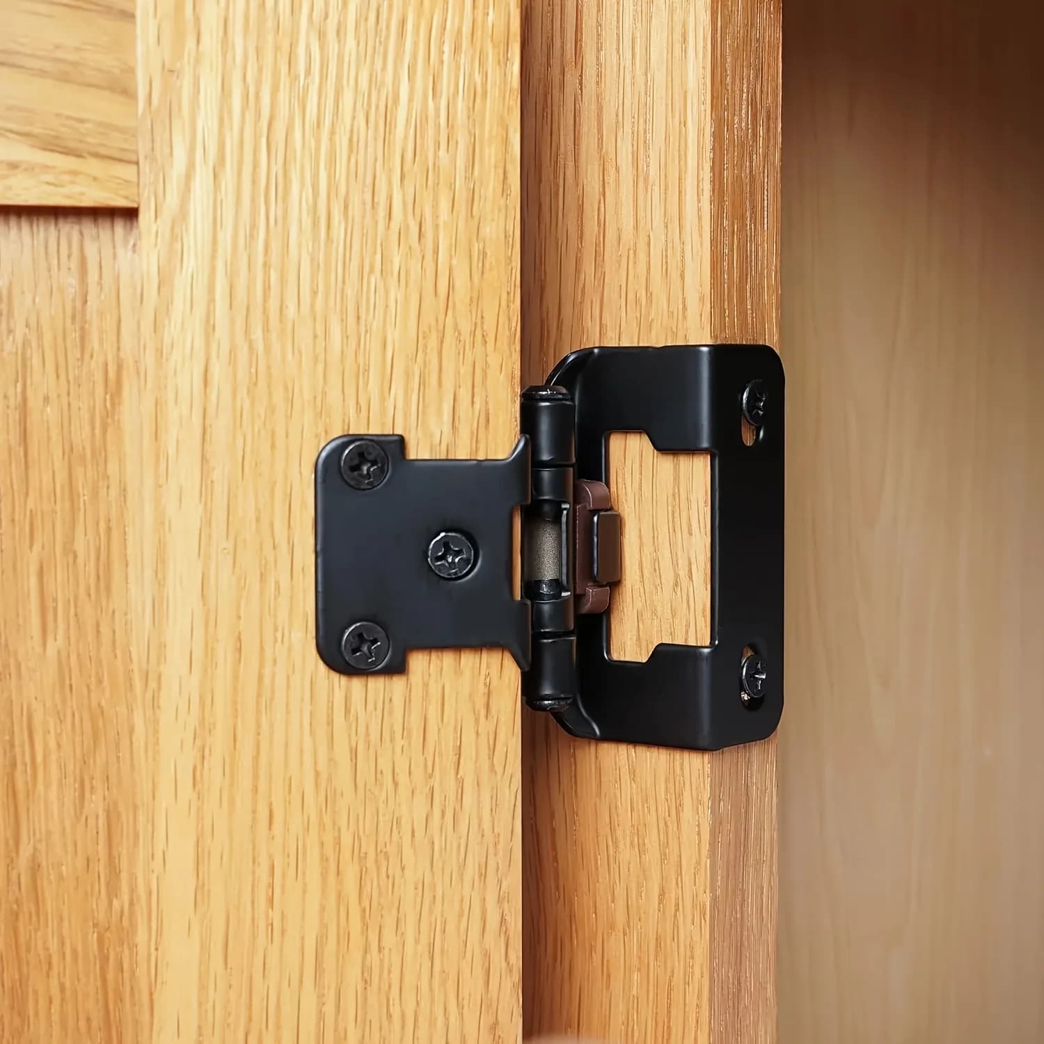 Set di 2 Cerniere per Ante di Armadi con Copertura Parziale, Cerniere Autochiudenti, Adatte per Ante di Cucina
