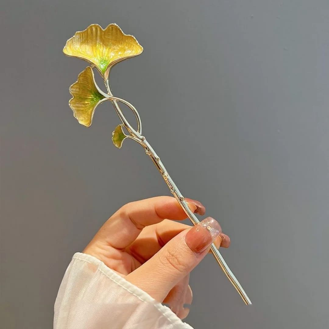 Nuova forcina per capelli a forma di foglia di ginkgo in stile cinese per donna, design di nicchia con un tocco di alta gamma, accessorio per forcina per Cheongsam e Hanfu
