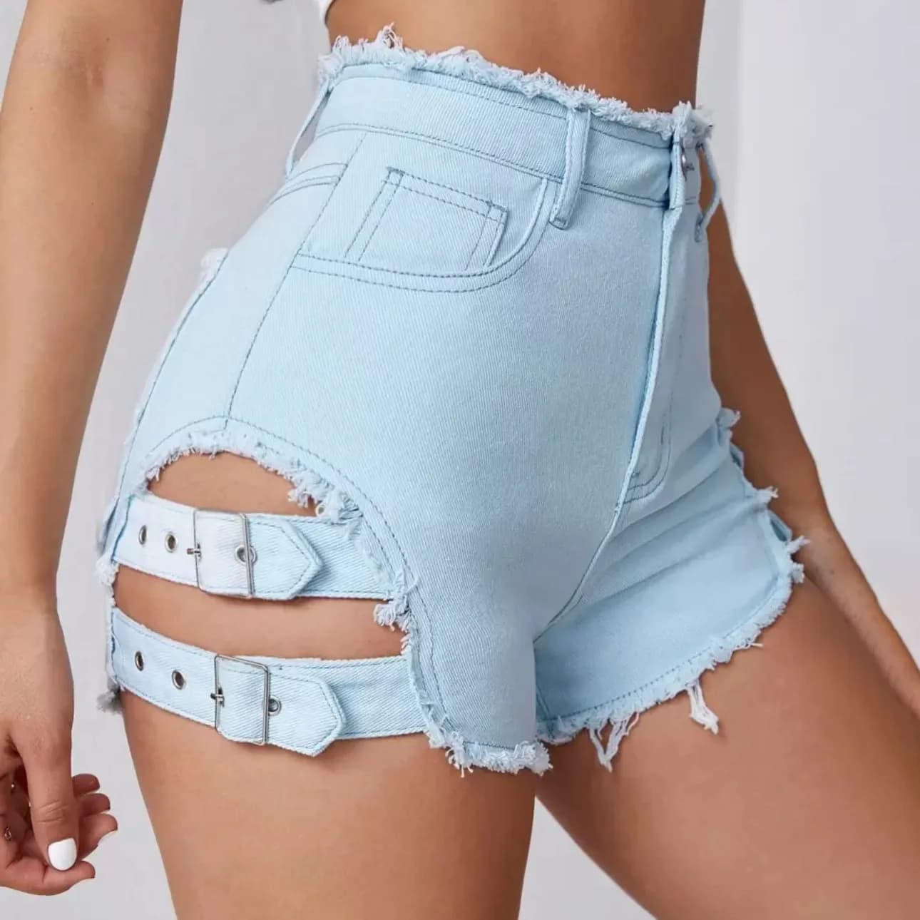 Shorts in denim da donna a vita alta con orlo distressed, estivi, casual, streetwear, con spacco laterale e bordo grezzo, modello a-line, hot pants, outfit alla moda