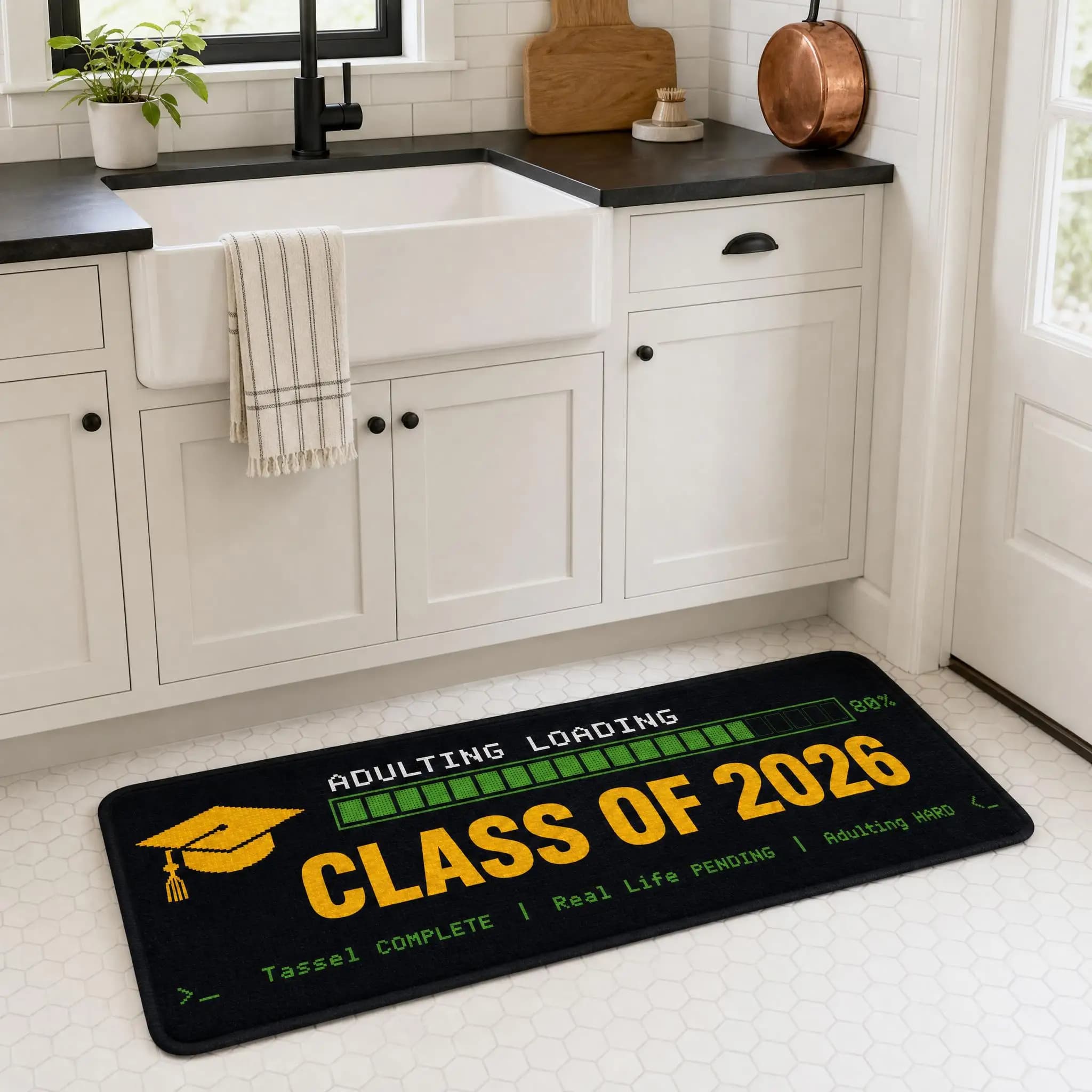 Tappeto Divertente per la Laurea - Tappeto da Cucina Antiscivolo per Adulti con Scritta 'Class of 2026', Regalo Umoristico Stile Pixel Game per Studenti