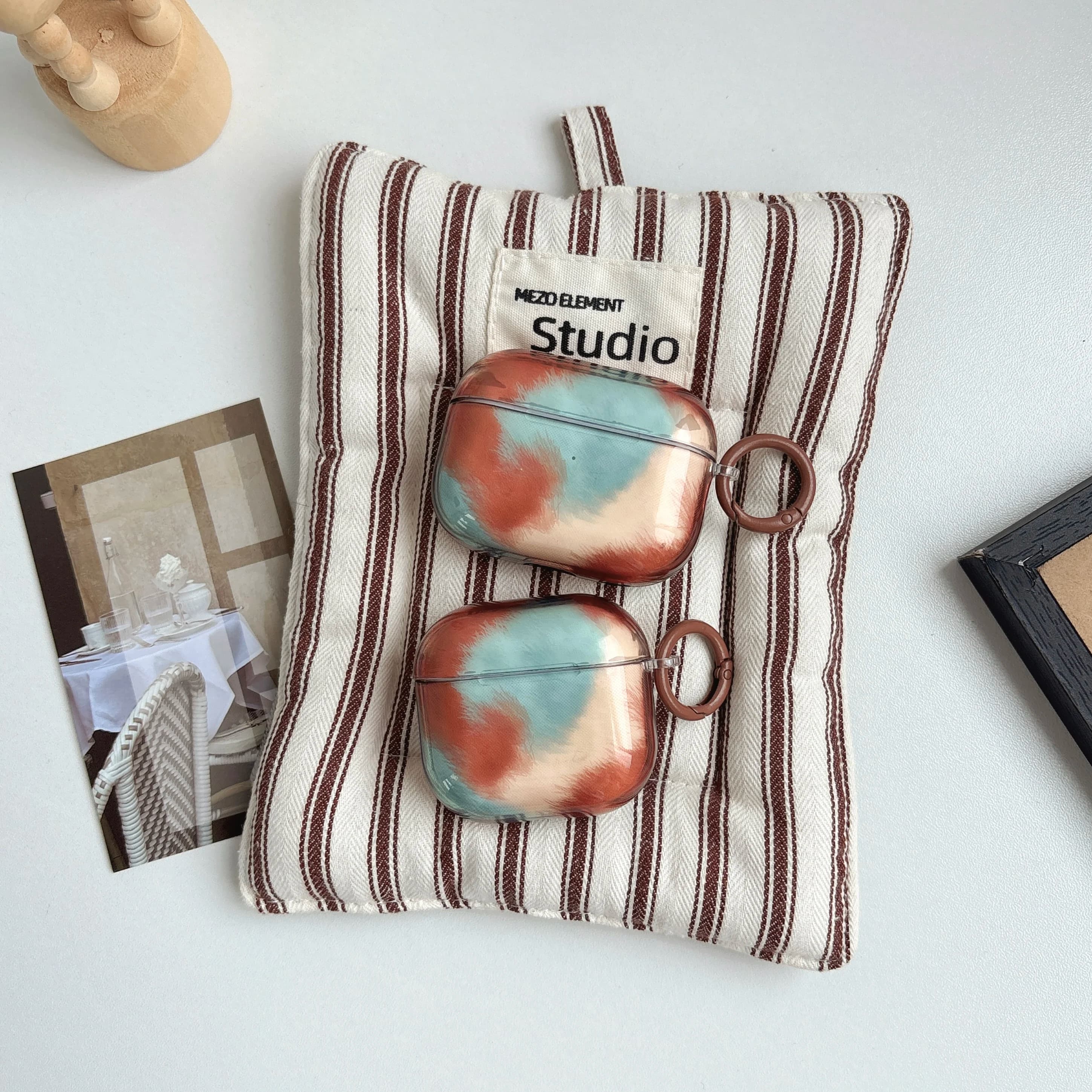 Retro Fashion Blue Orange Slips Color Contrast Surface Polished Protective Case for AirPods 1 2 3 Pro 2 Pro 3