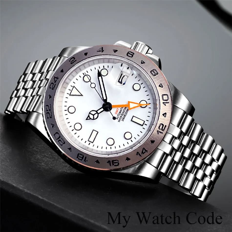 Esplora Dual Time NH34AA Orologio meccanico arancione GMT da uomo con lunetta fissa in acciaio Orologio da lavoro bianco con data in zaffiro Bracciale 904L