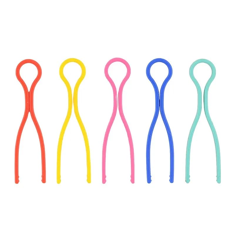 12 pcs Anti-Unwind Bobbin Clips with Fits Standard Bobbins, ideal for Quilting Accessories and Embroidery Thread Storage