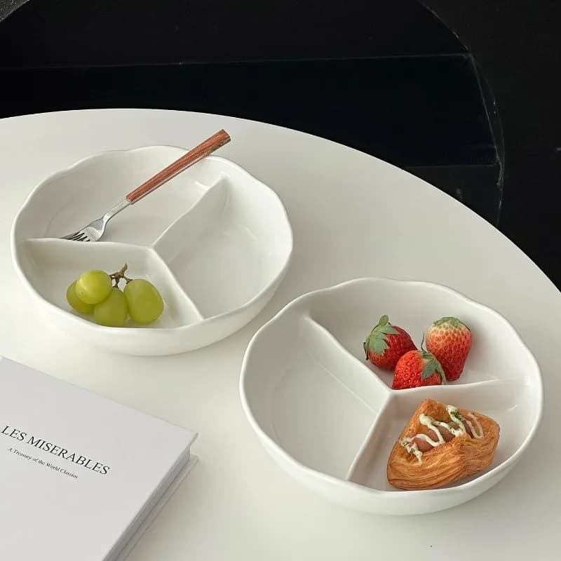 White Ceramic Plate Ins Style with 3 Parts for Fruit and Snacks, Flat Monoporation for Pasti Preparation, Weight Management, Breakfast and Dessert
