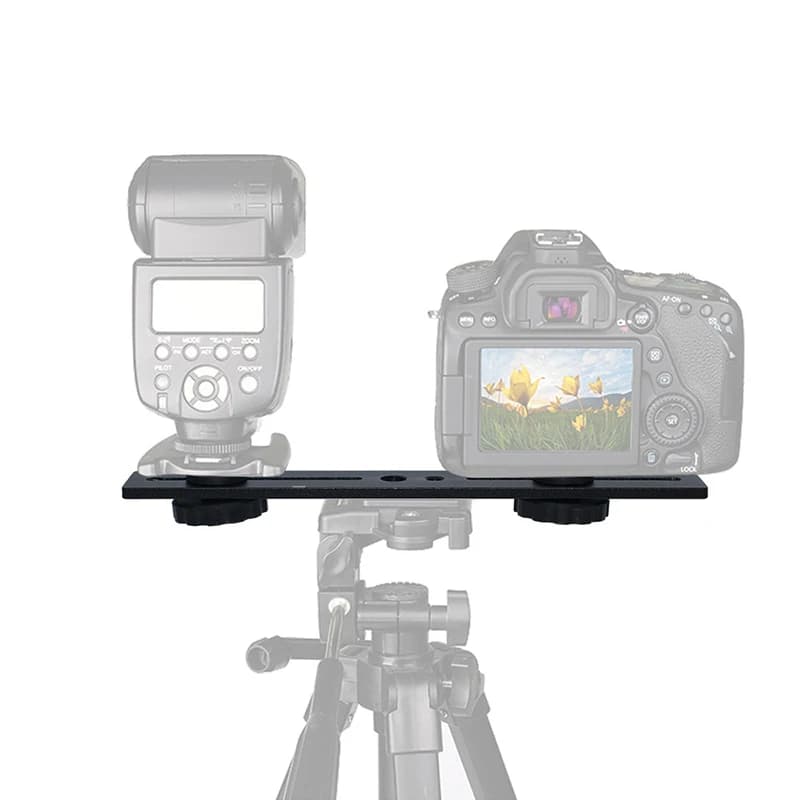 ● Supporto per treppiede con doppia montatura per fotocamera, staffe per flash, barra di estensione con vite da 1/4 di pollice per fotocamera, supporto per luce LED, microfono