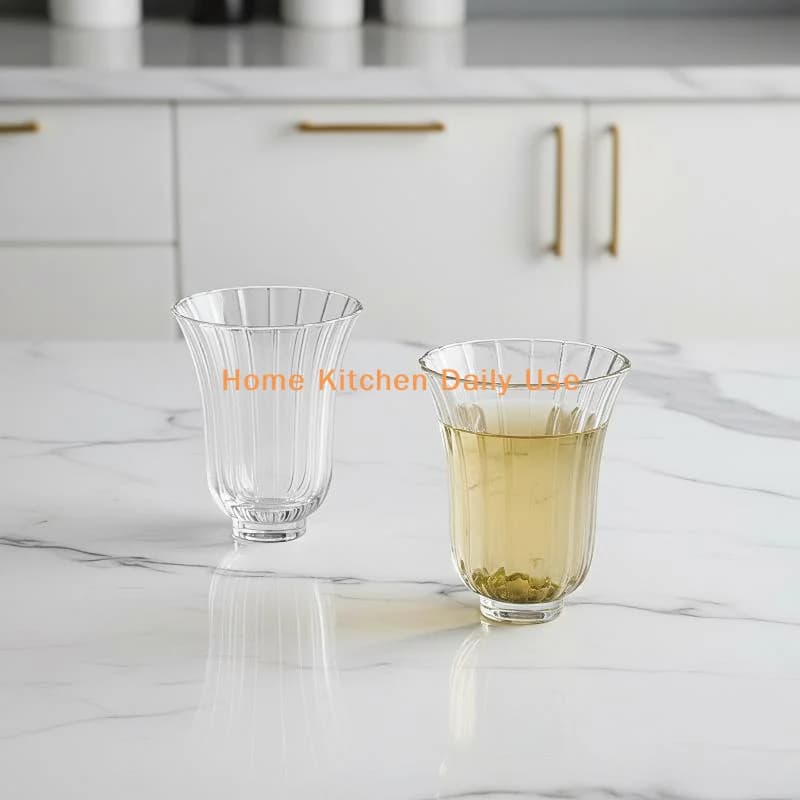 portableJapanese Style Mini Glass Tea Cup,Floral Petal Design Gongfu Tea Set,50ml Small Cups,Transparent Drinking Utensils