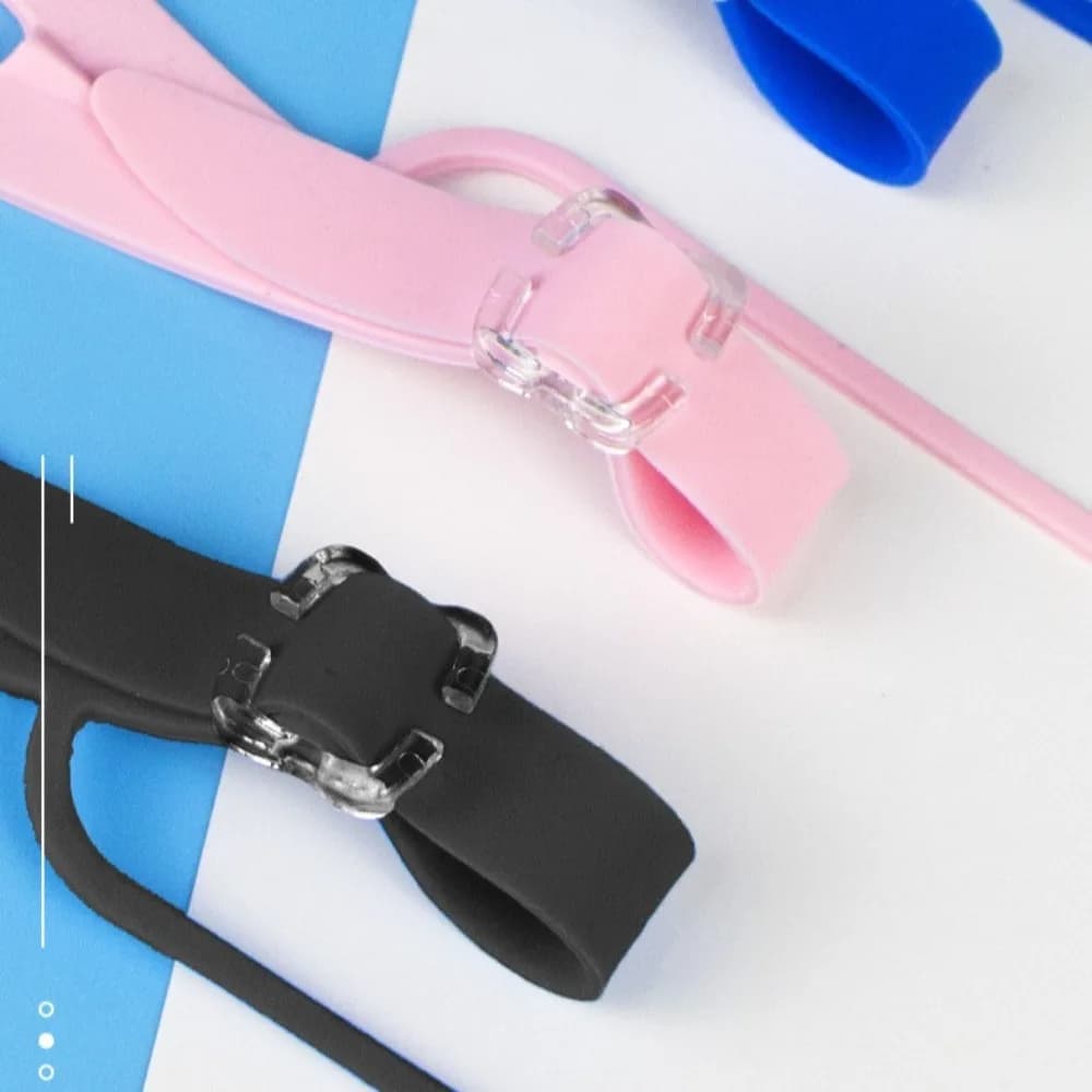 Set di 1 paio di occhialini da nuoto impermeabili con tappi per le orecchie, set HD anti-appannamento per immersioni, in silicone con tappi per le orecchie