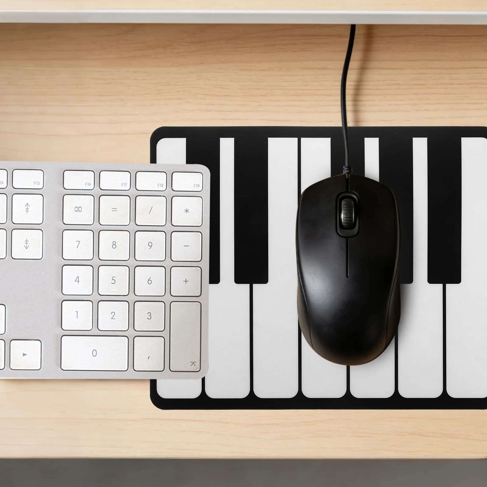 Tappetino per Tastiera del Pianoforte, Base in Gomma Antiscivolo, Grande Tappetino da Scrivania a Tema Musicale Bianco e Nero per Ufficio, Gaming e Musicisti