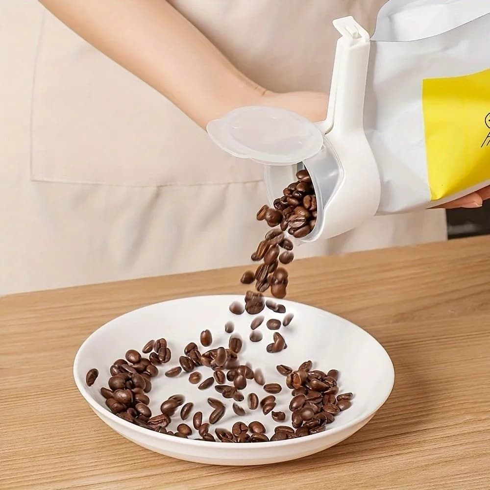 4 pcs Plastic Food Bag Clips Pour Spout Leakproof Design Bag Sealer Clips Moisture-Proof Airtight Seal Snack Bag Sealer