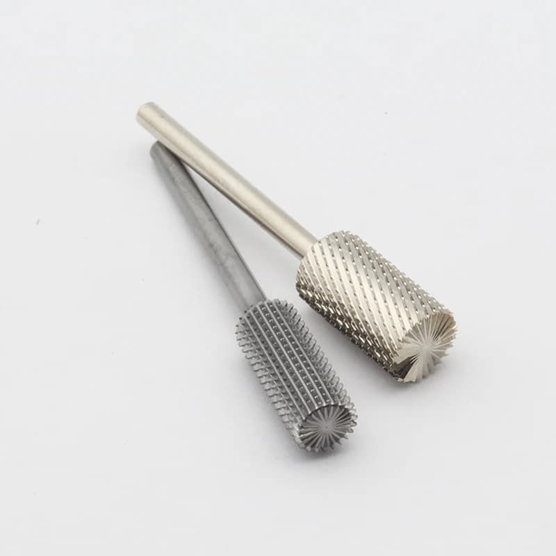Fresa per Unghie in Carburo di Tungsteno 3/32" – Punta Piatta a Barilotto con Denti Superiori, Fresa Professionale per Rimozione Gel e Modellatura