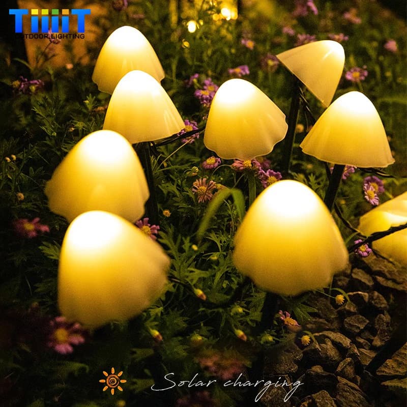 Lampada Solare a LED a Forma di Fungo per Prato, Impermeabile, 8 Modalità, Illuminazione Decorativa per Cortile, Terrazza e Giardino