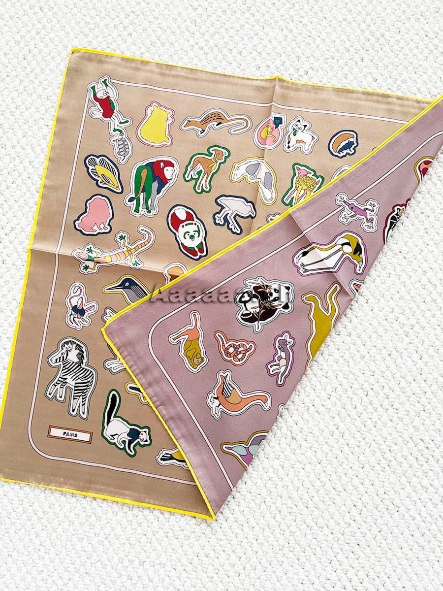 Double Side Print Small Silk Scarf 53cm Women Hand-Rolled Shawls Luxury Designers Bag Belt Accessories Lady Christmas Gift