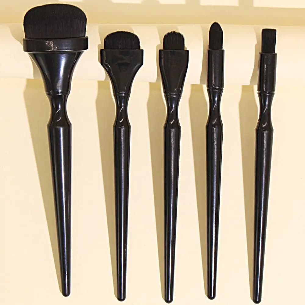 Set di pennelli per trucco professionale con impugnatura ergonomica, kit di pennelli cosmetici morbidi e soffici, set di pennelli per ombretti multifunzione delicati sulla pelle