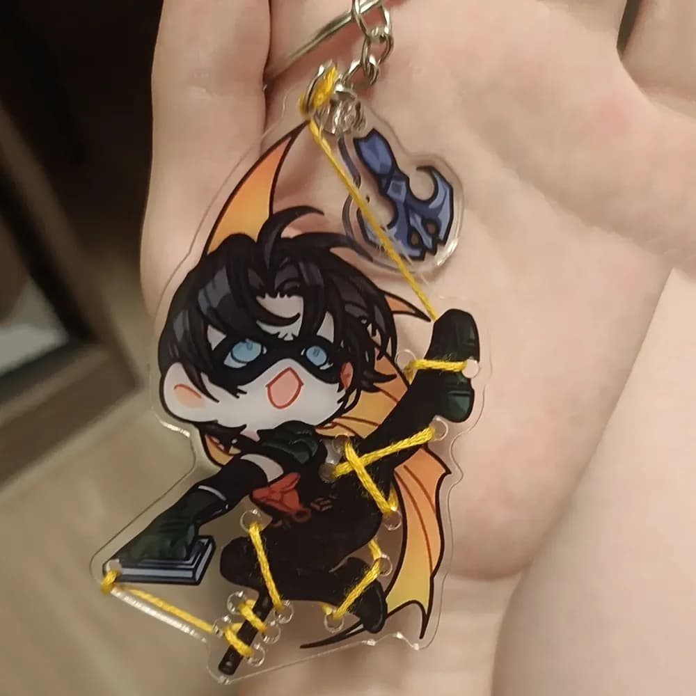 Portachiavi Cosplay Anime Tim Drake Red Robin, Ciondolo per Borsa con Personaggi dei Cartoni Animati, Accessori Portachiavi in Acrilico