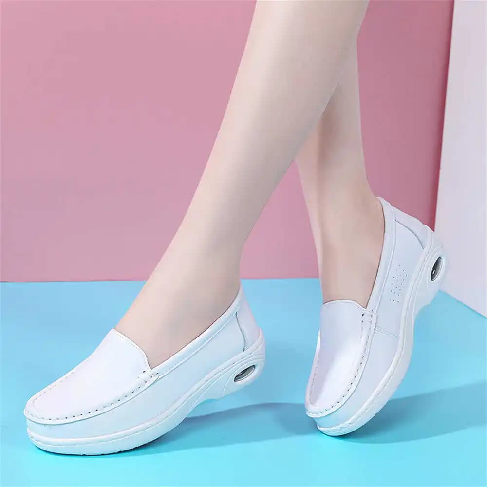 Scarpe con tacco grosso con suola bianca Tacchi con plateau Oxford Stivali da donna Stivali Sneakers Sport Jogging Nuova collezione Fast Pro
