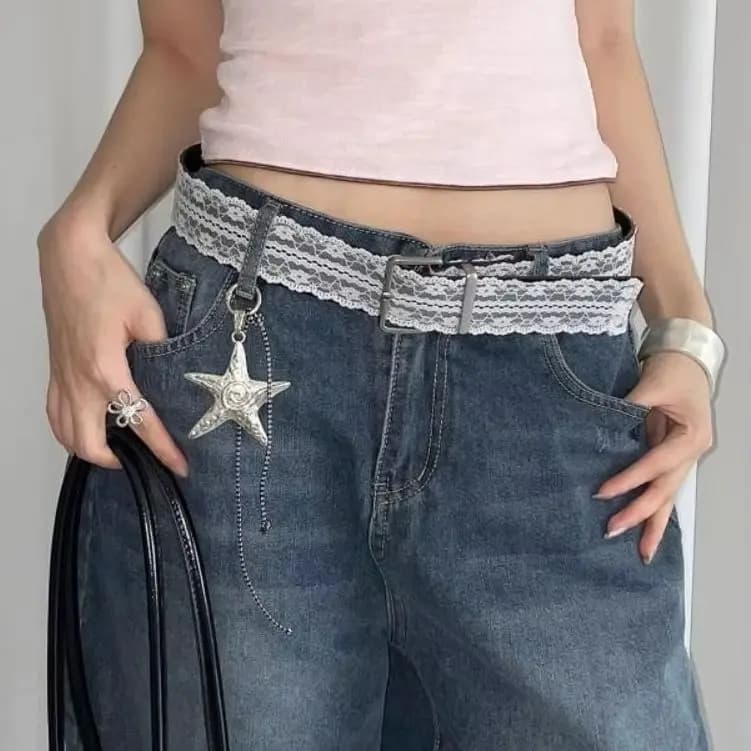 Bellissimo Cinturino in Pizzo Bianco con Decorazioni Floreali, Accessorio Regalo, Cintura Casual in Pelle e Pizzo, Elemento di Moda per Donne