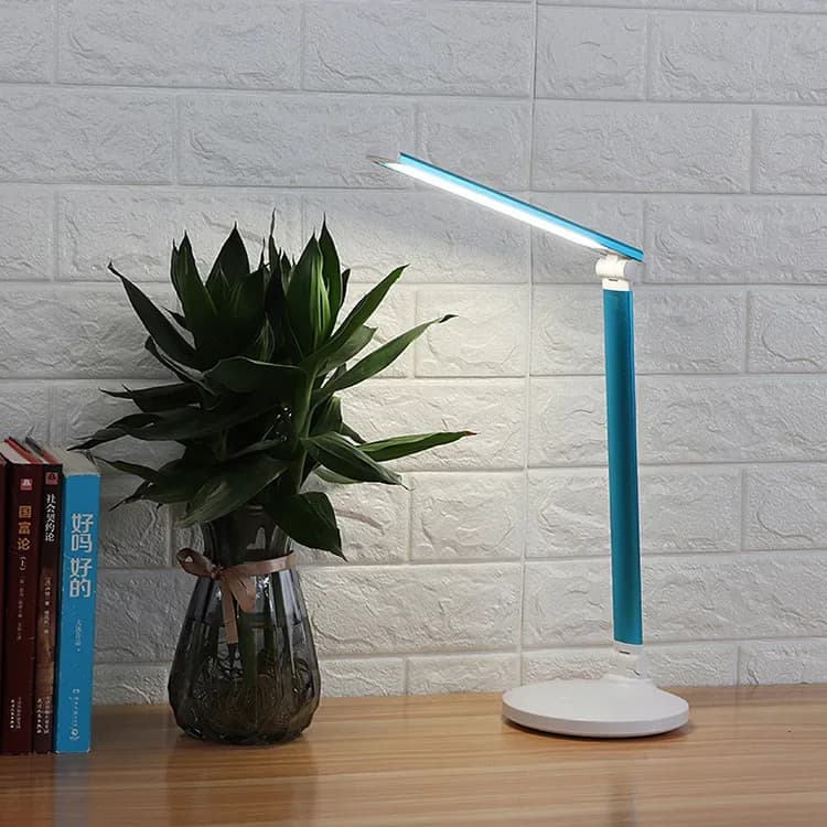 Lampada da scrivania a LED Protezione per gli occhi Scrivania Camera da letto Lampada da comodino per uso domestico Lampada da tifone ricaricabile